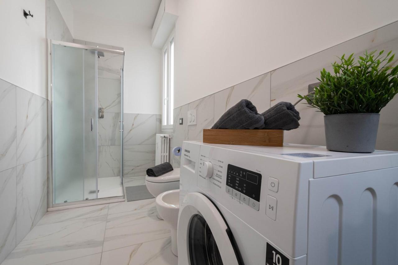Apartment L&M, Rhomilanofiera Bollate Bagian luar foto
