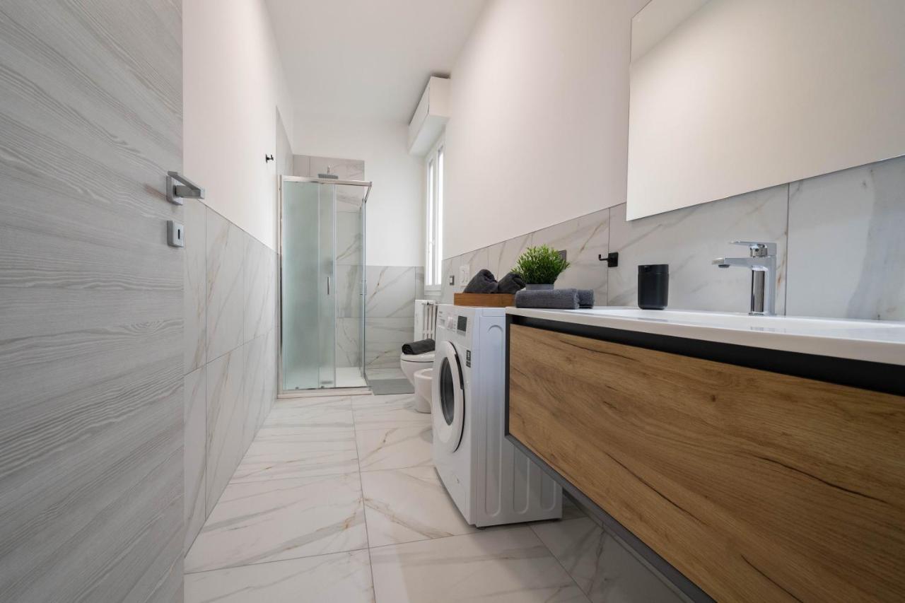 Apartment L&M, Rhomilanofiera Bollate Bagian luar foto