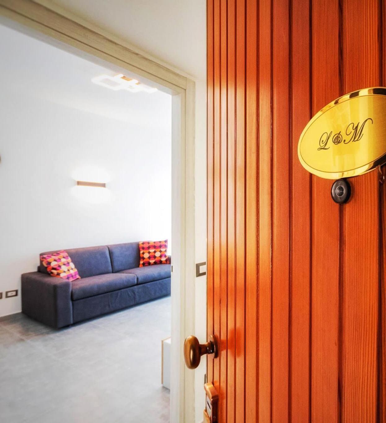 Apartment L&M, Rhomilanofiera Bollate Bagian luar foto